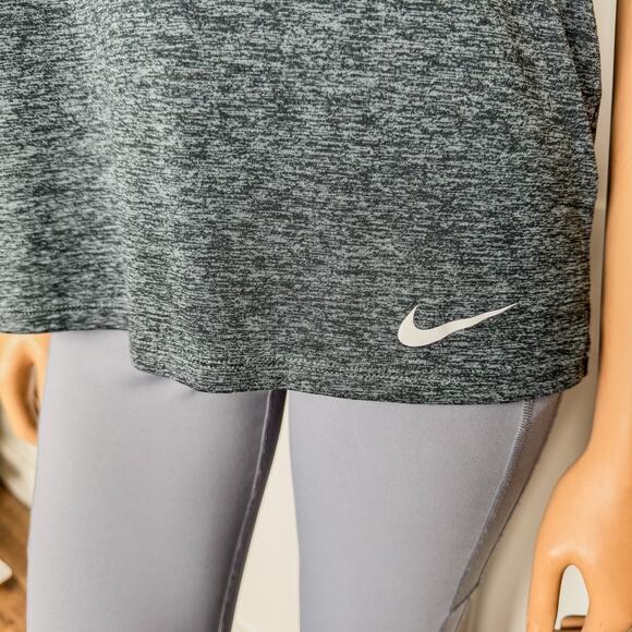 Nike Dri-Fit Dry Legend Scoop Neck Veneer Tee, Heather Black, Women’s SZ Medium - Picture 8 of 9